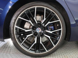 BMWならではの卓越した走りを支えるホイールと足回りです!