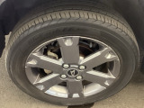 足元が整っていると、車全体がすっきりとした印象になります。丁寧に清掃を済ませており、気持ちよく乗り出せる状態です。まずは実車の雰囲気をご覧ください。
