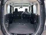 もっと荷物を載せたいときは、リアシートを倒して、このようにアレンジできます!
