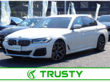BMW在庫保有台数常時100台以上!ご来店の際はBMW本店(厚木市下荻野140-1)にご来店ください!弊社自慢の全天候型ショールーム!BMW在庫保有台数常時100台以上ございます!