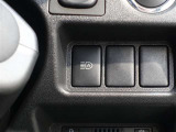 オートマチックハイビームを装備しております☆先行車や対向車のライトを認識し、ハイビームとロービームを自動で切り替える機能です!夜道の視界を確保してくれますので安心ですね♪