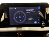 ディスプレイオーディオを装備。スマホとクルマをつなぐことで、これまでのナビに加えて、いろんなサービスが楽しめます。