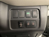 両側パワースライドドア付きだから、狭い駐車スペースなどでの乗り降りもラクラク♪小さなお子さまのいるご家庭には嬉しい装備。