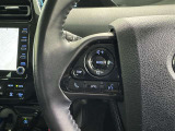 ステアリングスイッチ装備!運転しながら手元でオーディオの操作などができます。