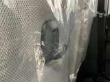 【フック】フックの用途は様々。手荷物のバッグや買い物袋、ビニール袋をぶら下げてゴミ箱にしても良いですね♪