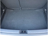 Audi正規ディーラーが高品質をお約束。高度な訓練・教育を受けたAudi専任メカニックが、100項目にもおよぶ精密な点検を実施。すべてクリアしたAudi車だけ、あなたのお手元に届けられるのです