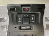 両側パワースライドドア付きだから、狭い駐車スペースなどでの 乗り降りラクラク!小さなお子さまのいるご家庭には嬉しい装備。