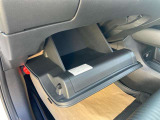 車検証入れや小物も入ります!