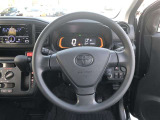 ハンドルは車を運転する上で、ずっと握っている重要なパーツです。手にフィットする物がいいですよね♪