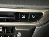 アドバンストパーク(自動駐車)機能が装着されています。スイッチ操作で自動駐車が可能です。