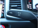 Audi正規ディーラーが高品質をお約束。高度な訓練・教育を受けたAudi専任メカニックが、100項目にもおよぶ精密な点検を実施。すべてクリアしたAudi車だけ、あなたのお手元に届けられるのです