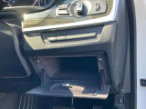運転席収納スペース
