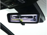 デジタルインナーミラー装備!車両後方のカメラの映像をデジタル補正で視認性を向上させてインナーミラー内に表示します♪視界を遮るものがなく、後席に同乗者がいても後方を確認しやすく安心です♪