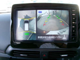 アラウンドビューモニター!空から見下ろしているかのような映像を映し出します。駐車時には安心ですよね♪