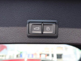 Audi正規ディーラーが高品質をお約束。高度な訓練・教育を受けたAudi専任メカニックが、100項目にもおよぶ精密な点検を実施。すべてクリアしたAudi車だけ、あなたのお手元に届けられるのです