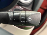 オートライト機能 周囲の明るさに応じて、ヘッドランプを自動的に点灯・消灯ができます。