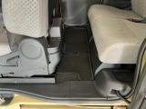 足元は広々♪しっかり内装ルームクリーニングを実施しています。車に自信があるからこそ、是非一度ご来店頂き見てもらえると幸いです。