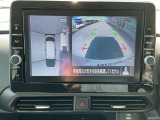 アラウンドビューモニターで車の周辺状況をナビ画面で確認できます☆