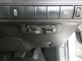 ETC車載器付きです。高速道路の料金所もスムーズに通過できます。※セットアップ費用は別途必要です。