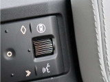 スイッチ類も使用感少なく、良好なコンディションを保っております。