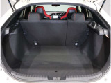 ベースがCIVICだから荷室も広い!