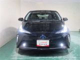 明度の高いLEDヘッドライトで、夜間の運転も安心です。