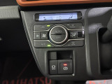 今お乗りのお車の価値が気になる方は、お気軽にお声がけください。査定士の資格を持ったスタッフが、丁寧に査定いたします