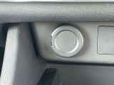 シガーソケットを装備しております。
