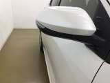 ドアミラーにウインカーを装備しており、スタイル、機能性の高いお車です!