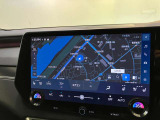 G-Link契約でご利用いただけるセンター通信型のナビ機能「コネクティッドナビ」を装備。従来のナビゲーションよりもリアルタイムな情報提供を可能にしました。