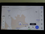 ディスプレイオーディオを装備。スマホとクルマをつなぐことで、これまでのナビに加えて、いろんなサービスが楽しめます
