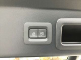 パワーリフトゲートでハッチバック開閉が大変楽に出来ます。