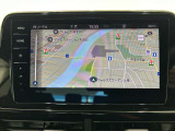 保証期間中は、全国どこでも24時間のロードサービスでお客様とお車をサポート!走って楽しいVW車での遠方ドライブも、全国の正規ディーラー網で協力にバックアップいたします!