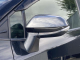 ウィンカードアミラー☆ライトの点滅で対向車、歩行者などに曲がることを知らせることができるので安心・安全につながりますね♪