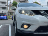 【LEDヘッドランプ】鮮やかな白色光で、クリアな視界を確保するLEDヘッドランプ装備