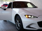 神戸マツダ神戸西インター店は、通常ディーラー+&alpha;の次世代型店舗としてROADSTER EXPERIENCE SPACEの冠を掲げ、「いつでも・誰でも・気軽に会いに行ける」ロードスターUカー専門店。