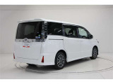 当社では自動車保険、ドライバーに支持されているロードサービスJAFも取り扱いしております。