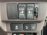 【 両側パワースライドドア 】運転席から後席スライドドアを開け閉めできます!//