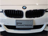 【キドニーグリル】BMWは約90年もの間、ほぼ全ての車両にひと目でBMWだと分かるこの特徴的なフロントグリルが備えられ、デザイン・アイコンとして親しまれてきました。