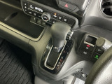 発進時から滑らかに加速する無段階変速のCVTはストップ&ゴーの多い街の中も快適です