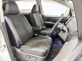 パワーシート搭載。微妙な調整が手軽にでき、最適なポジションで運転することが可能です。
