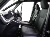 見通しのよいすっきりとした視界で、誰でも運転しやすいです。運転のしやすさは疲れにくさにも繋がりますよ♪
