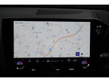 ドライバーが運転操作に集中できるコックピット思想、「タズナコンセプト」が取り入れられたインテリアとなっています