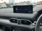 スマートフォン連携機能とBluetoothで携帯を接続し音楽などを流すことができます!!