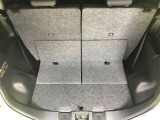 トランクスペースも通常で十分な広さがございます。