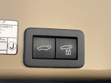 【パワーバックドア】スマートキーや運転席のボタンを押すだけでリアゲートが自動で開閉します!荷物を持っている時や、高い位置にあるバックドアを閉める際に便利な機能です♪