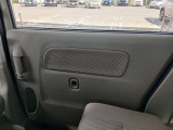 こちらの車には、日産U-CARSの基本保証として、ワイド保証がつきます。保証は、なんと一年間走行無制限。こちらの保証は、全国の日産販売会社で受けることができるので、安心です。