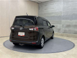 お車をご購入時のみご入会頂ける「メンテナンスパスポートUプラン」がございます。定期点検と次回車検整備費用を前払い頂くことでお得に整備をお受け頂けます。