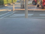 運転視界の遠方上方に虚像を投影することで前を見ながら情報の視認ができます。本当にドライバーが必要な情報を適切に伝え、楽しんで頂くことを考えた新世代装備です。※虚像は2.6m前方に浮かぶイメージです。