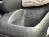 とても使いやすい位置にドリンクホルダーを設置しております!